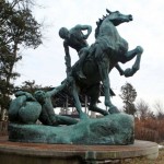 Lindale Park Statue